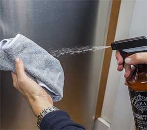 Stainless Steel Spray Cleaner for Shower Panels and SInk Faucets in the Bathroom